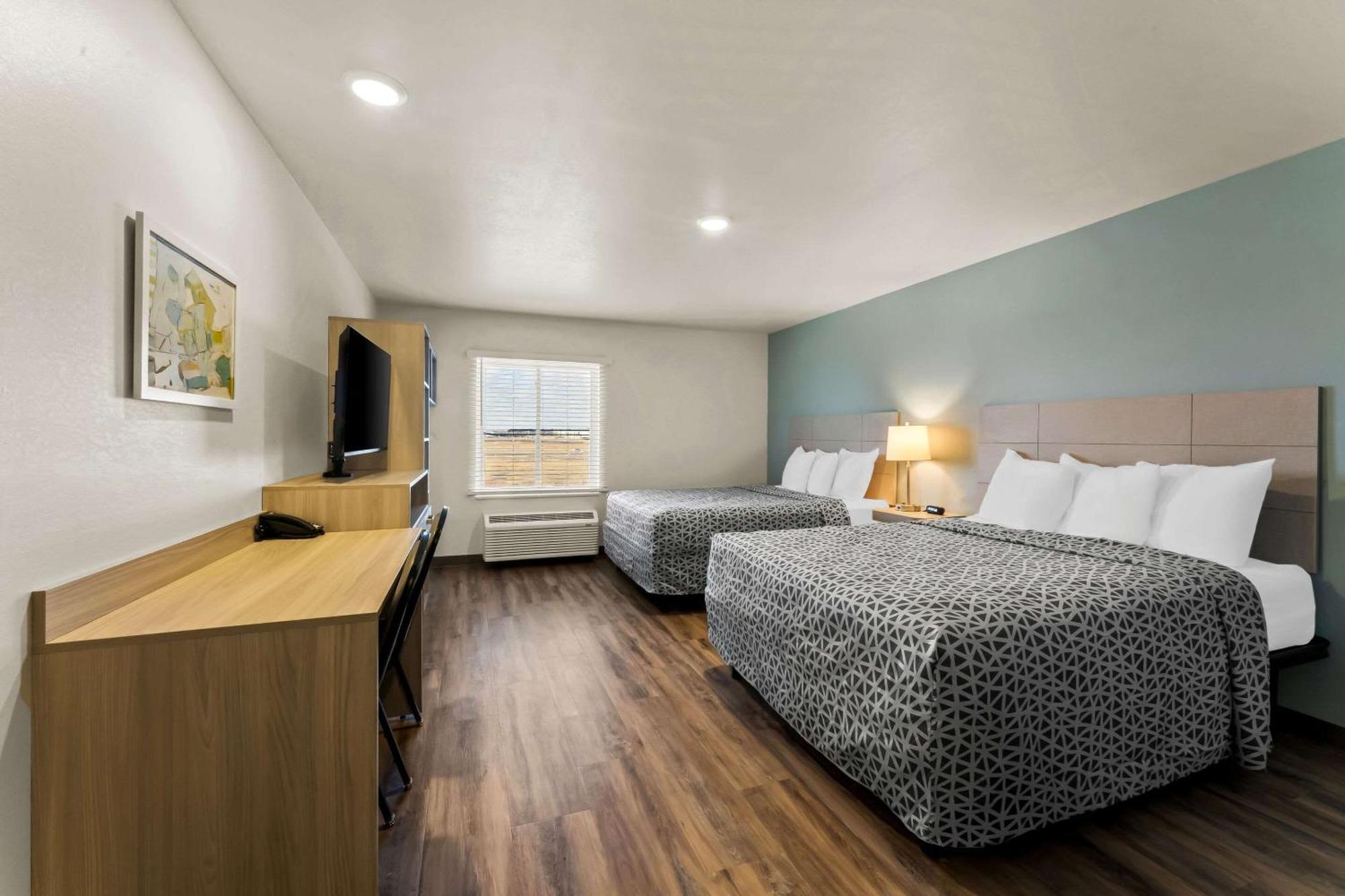 Woodspring Suites Easton Nazareth Exterior photo