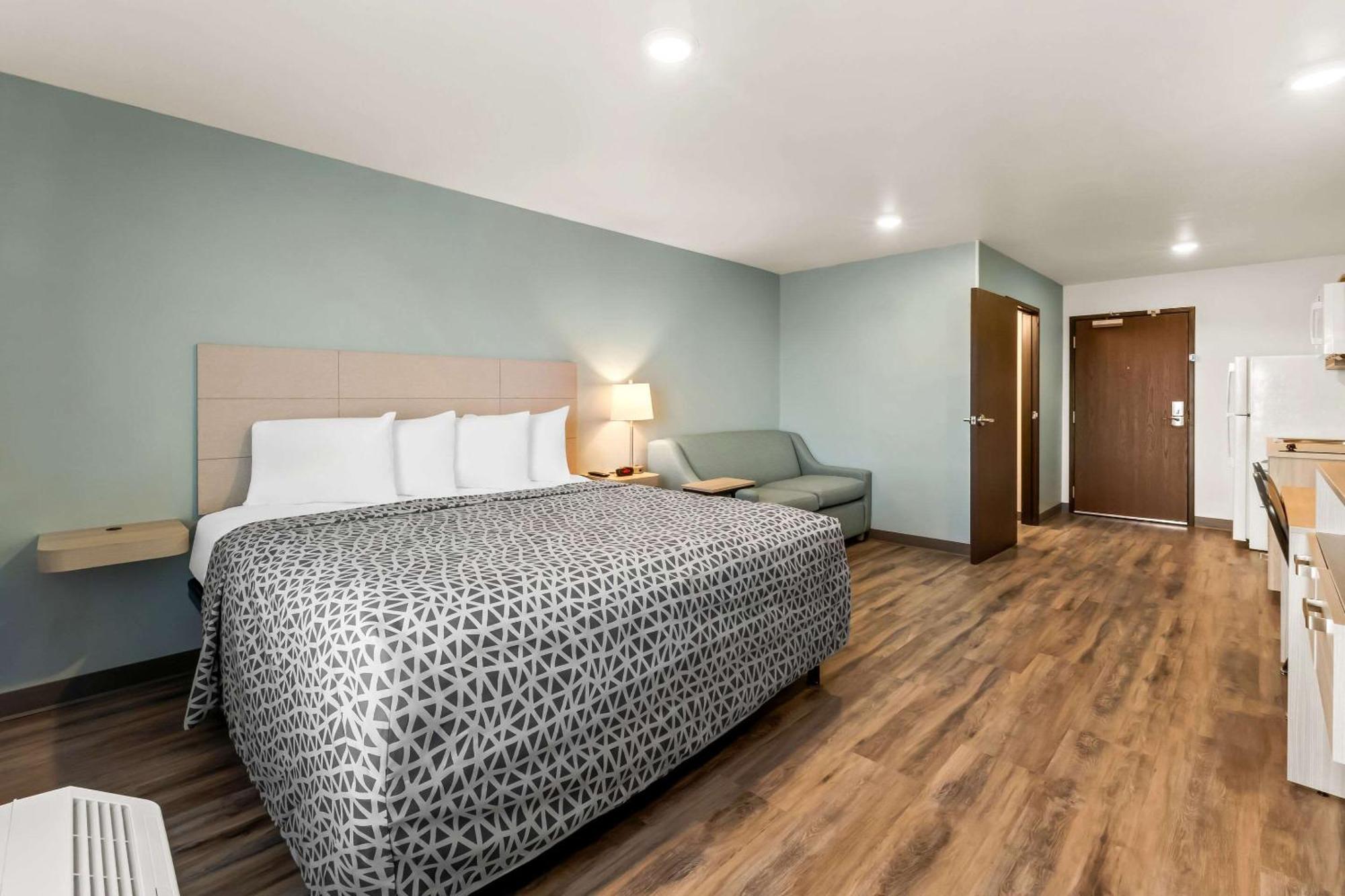 Woodspring Suites Easton Nazareth Exterior photo